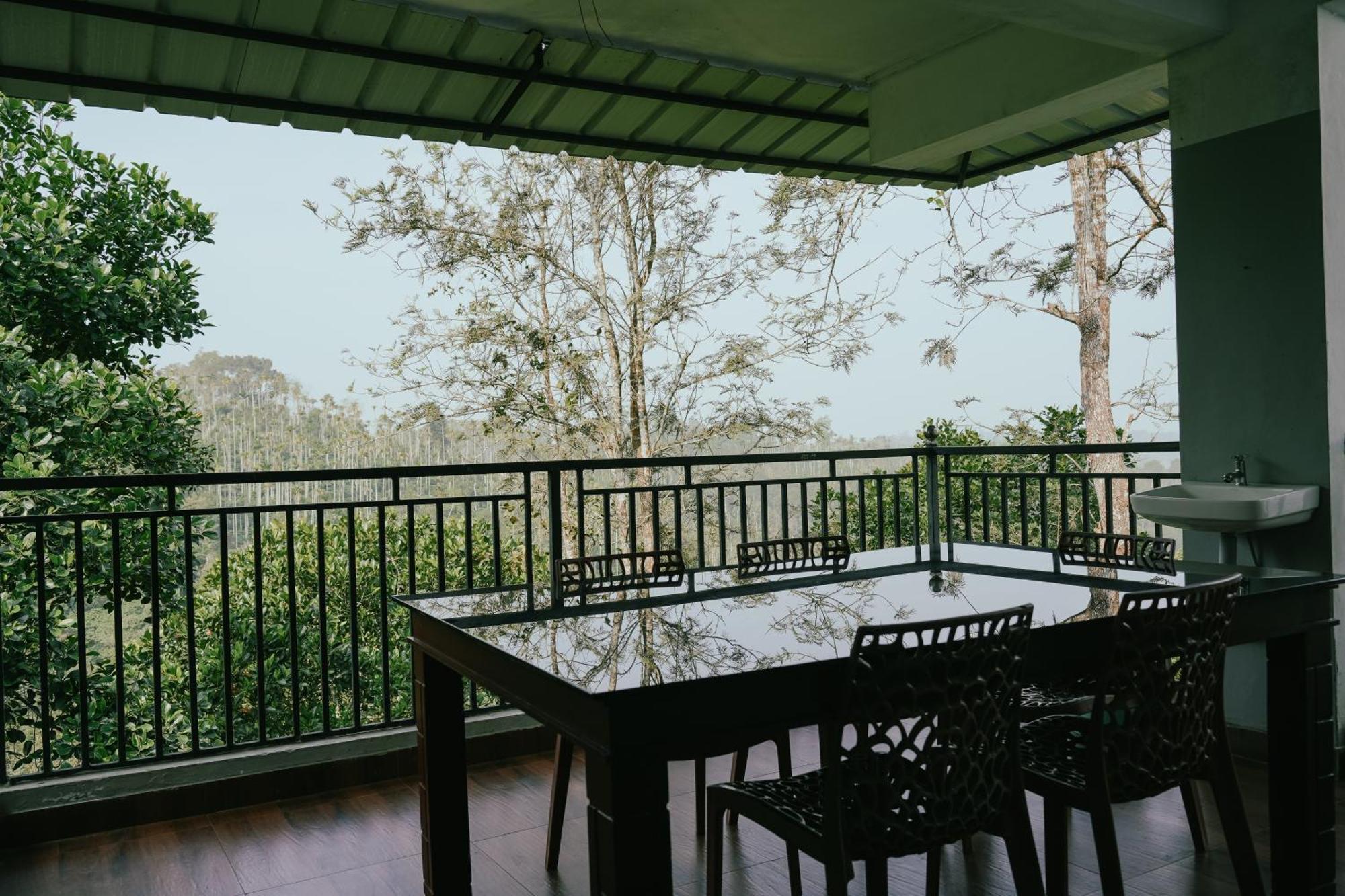 Haze Woods Resort Vaduvanchal Exterior foto